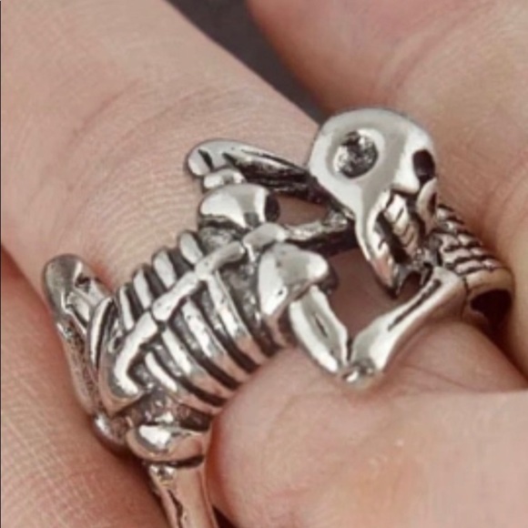 Silver Color Skull Open Ring Halloween - Picture 1 of 1